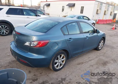 2011 Mazda Mazda3 I Touring z USA, uszkodzony, nr VIN JM1BL1VF8B1448597